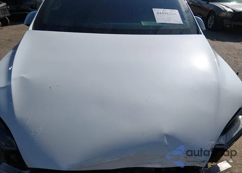 2024 Tesla Model X Long Range z USA, uszkodzony, nr VIN 7SAXCBE58RF448784